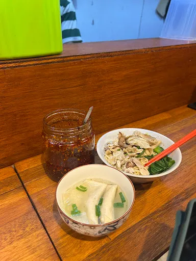 Bakmi Ayam Paris (Paling Laris) 1