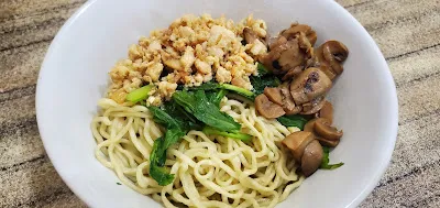 Mie Bandung Sesetan, Cabang Teuku umar 2