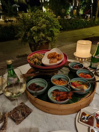 The Restaurant at Tandjung Sari 3