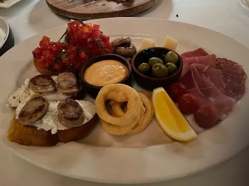 The Village Cucina Italiana 3