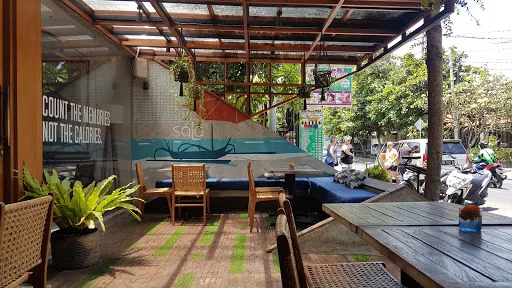 Sala Bistro & Coffee 1