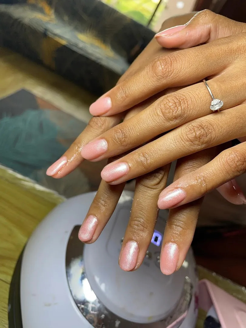 Amelia Salon Pemogan 3