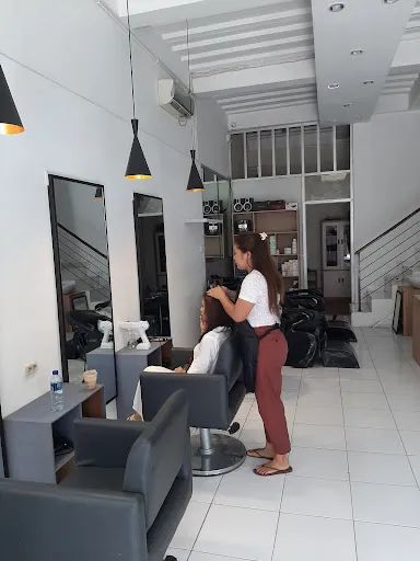 Mery's Salon 3