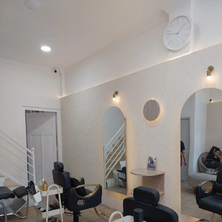 Lanaya Salon & Beauty Studio 3