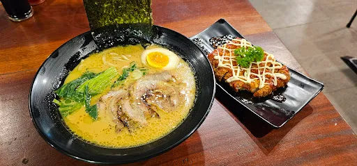 Red Dragon Ramen Sanur 3