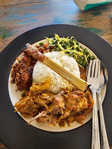 Warung Nasi Ayam Ibu Oki 4