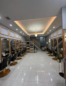 Blonde Salon Bali 4