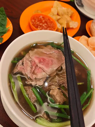 Warung Kursi Pendek 4