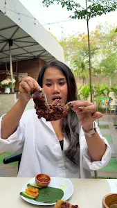 Genom Coffee & Eatery 4