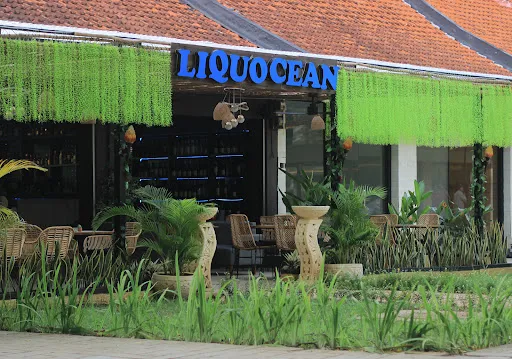 LIQUOCEAN Bar And Kitchen Nusa Dua 1