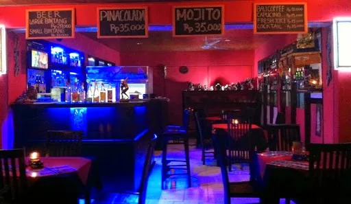 Atlichnaya Bar 1