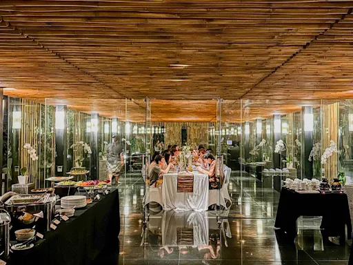 Ganzo Italian Restaurant 3