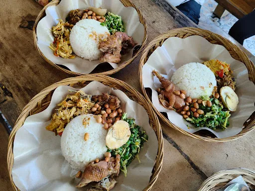 Warung Nasi Ayam Ibu Oki 2
