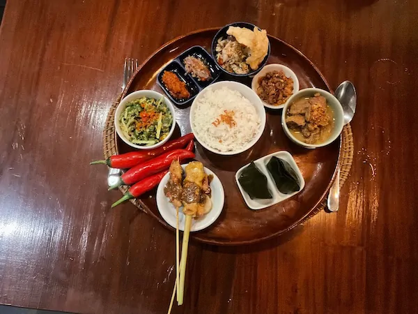 DiAtas by Art Cafe Bumbu Bali 4