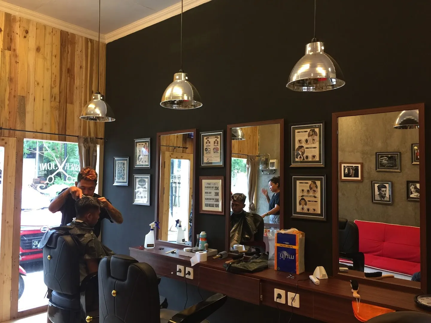 Barber Jones Nusa Dua 2