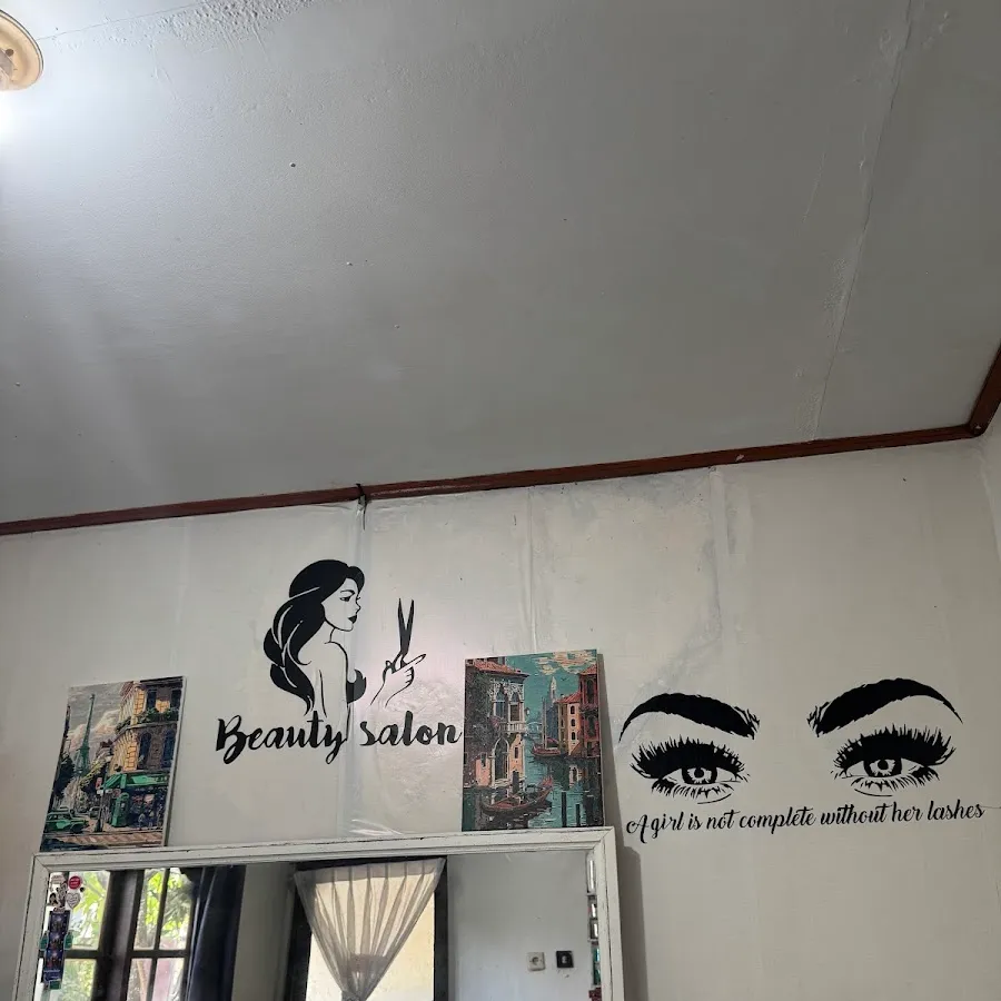 Lia salon 2