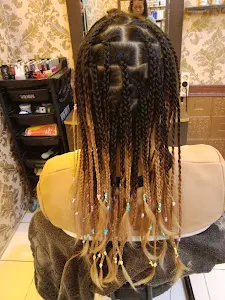 Eeng Salon 4