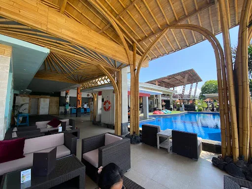 SUNNSAND BEACH CLUB 3