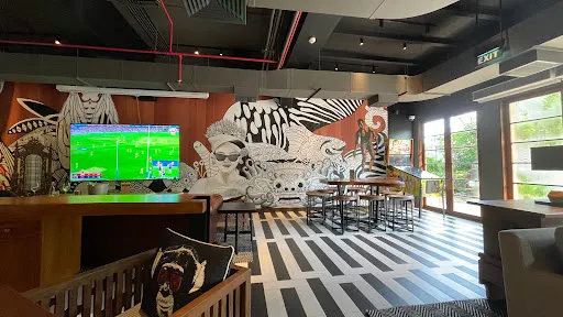 Lila Cita Sports Bar 3