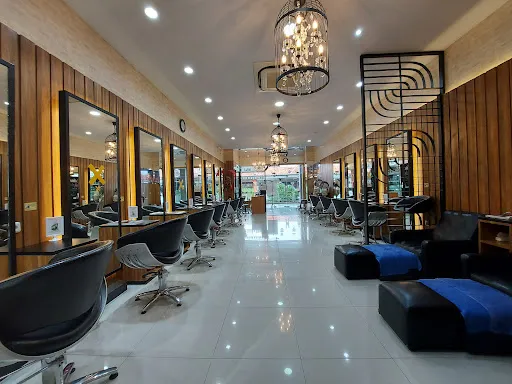 Christopher Salon Mal Bali Galeria 1