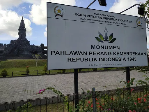 Monumen Taman Mumbul 3