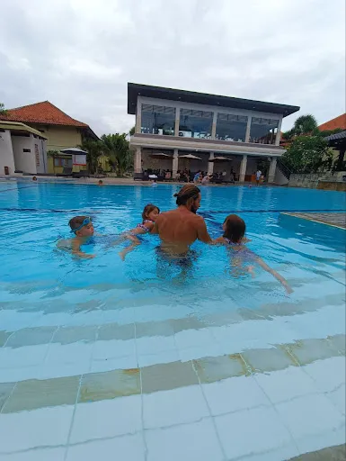 Coworking, kids club, fitness room 2