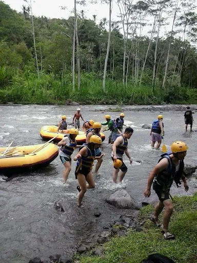 Bali Transport Tour Services 4
