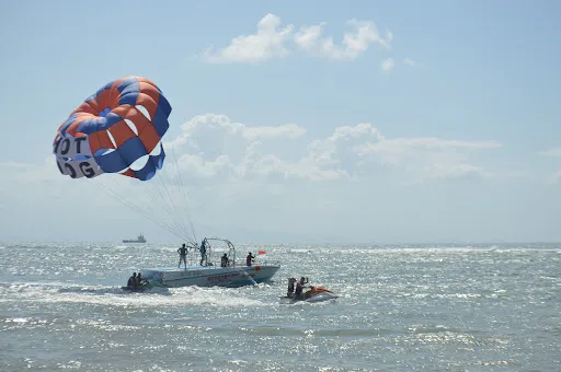 PT. Hot Dog Water Sport and Dive Center 3