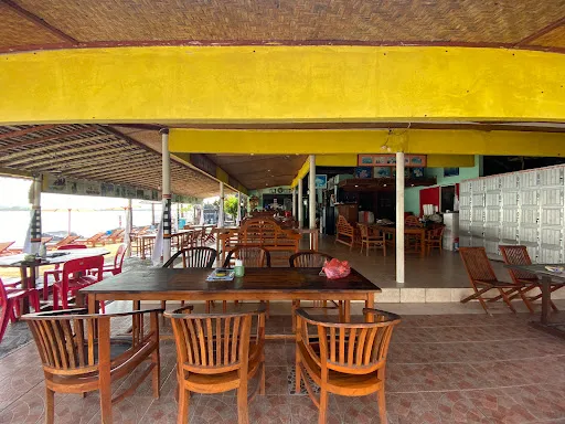 Mawar Kuning Dive & Water Sports 3