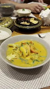 Burma Noodles & Curry 1