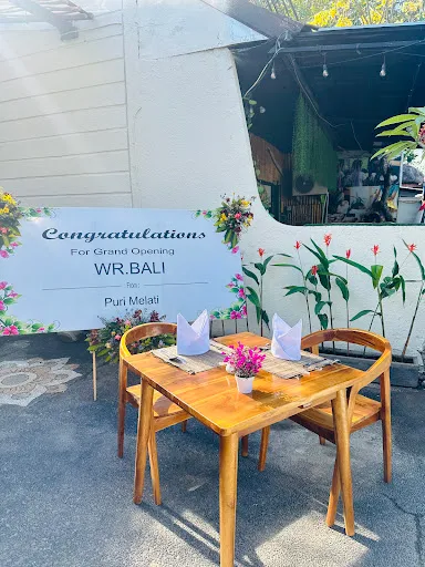 Warung Bali Bar & Resto 4