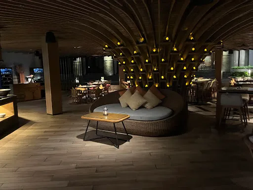 Dapur Santai Pool Bar and Grill 3