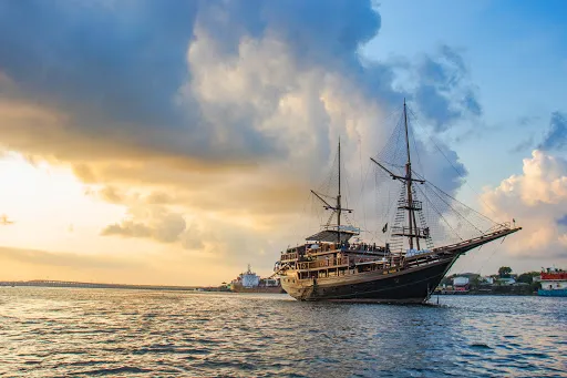 Pirate Dinner Cruise 3