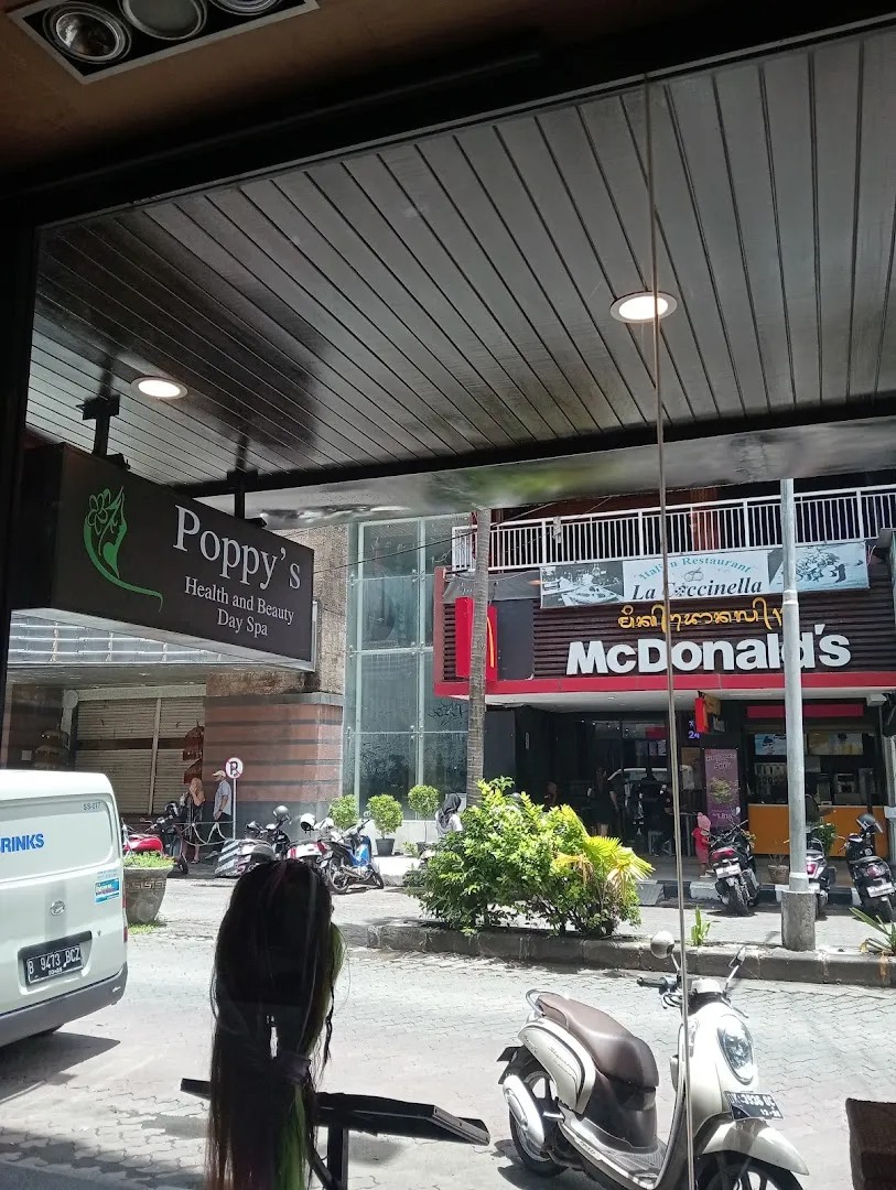 Poppy's Health and Beauty Day Spa 3