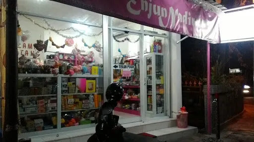 Toko Enjun Nadira 3