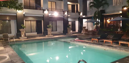 The Radiant Hotel & Spa 2