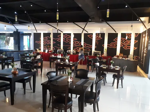 The Radiant Hotel & Spa 4