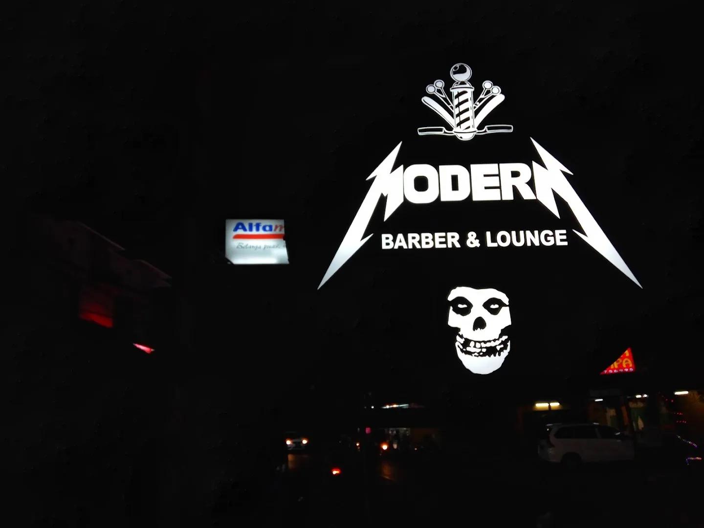 Modern Barber Shop 2