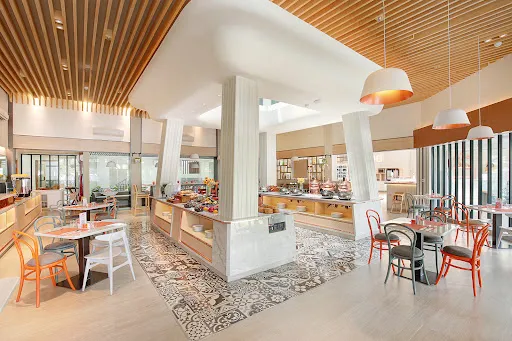 HARRIS Hotel Kuta Tuban - Bali 4