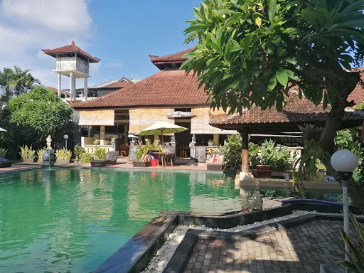 Bakung Beach Resort 4
