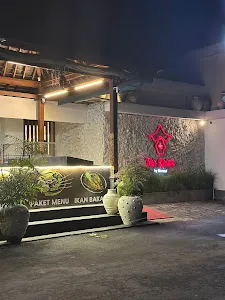 Warung Black Pearl 1