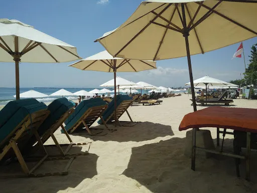 Jimbaran Beach Cafe 1