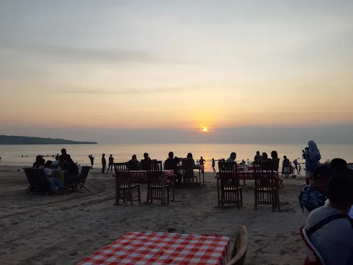 Jimbaran Beach Cafe 3