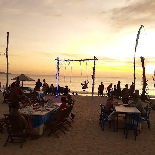 Beach Bali Cafe
