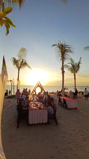 Beach Bali Cafe 3