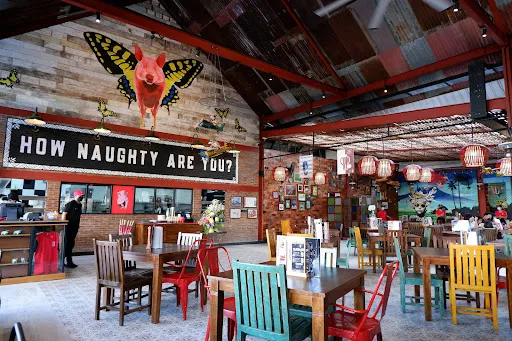 Naughty Nuri's Ribs Bali 4