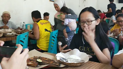 Warung Mami Ikan Bakar 1
