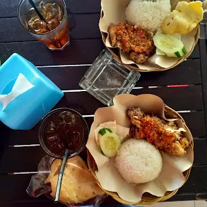Warung Family Ayam Krispy Sambel Uleg 3
