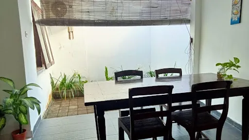 Warung Pak Bowo