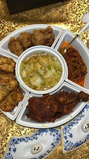 Warung Pak Bowo 4